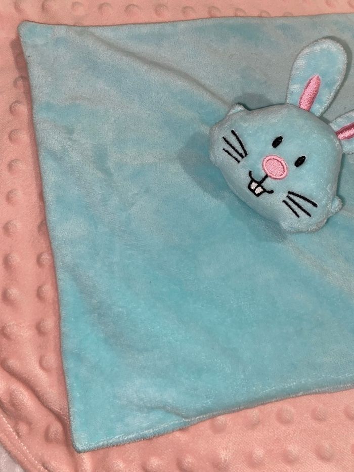 Doudou lapin bleu - photo numéro 3