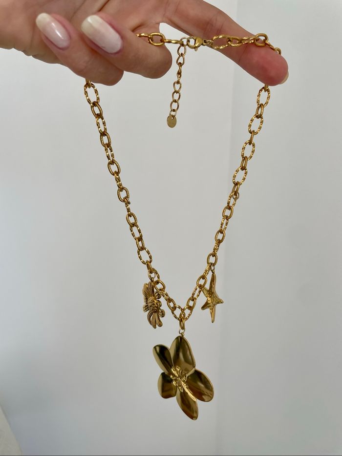 Colliers avec pendentifs - photo numéro 9