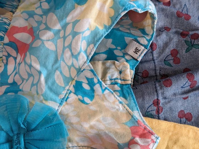 Lot robes + combi ete bébé 3mois - photo numéro 4