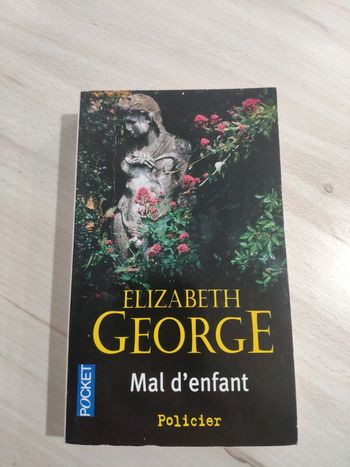 Livre poche Mal d'enfant policier George