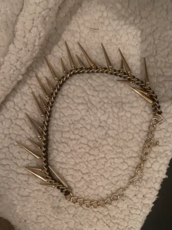 Collier à pics
