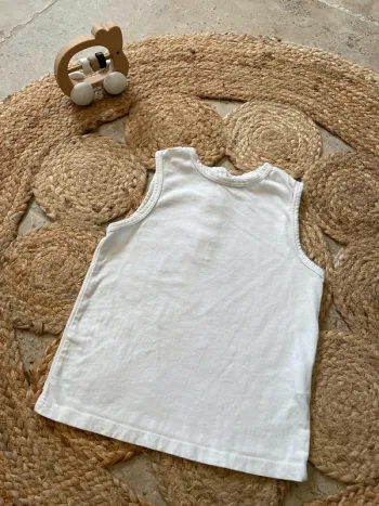 T-shirt sans manches 24 mois