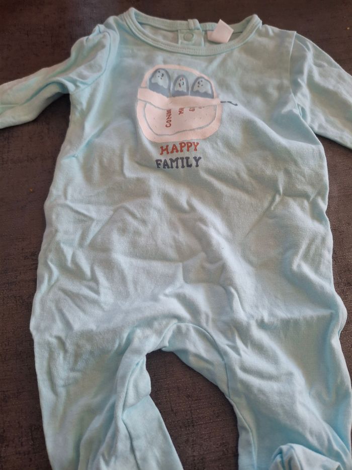 Vends 1 pyjama bébé naissance garçon