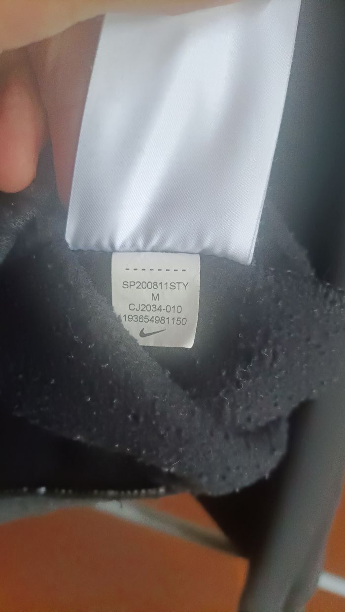 Sweat Nike noir femme taille M - photo numéro 4