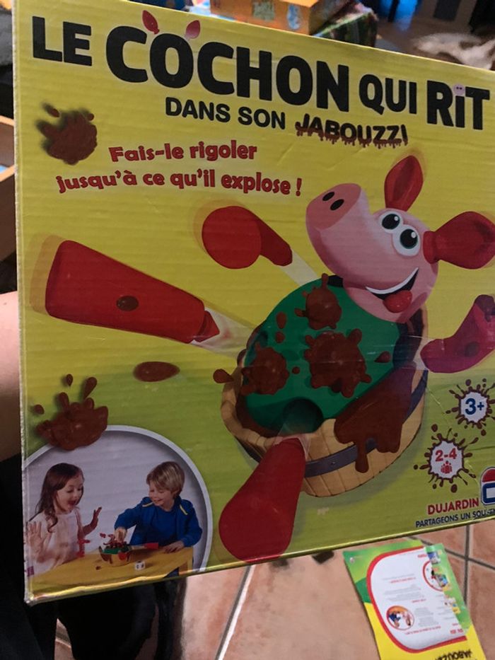 Le cochon qui rit dans son jabouzzi