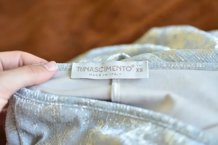 Robe Rinascimento en taille 34 - Comme neuve - photo numéro 4