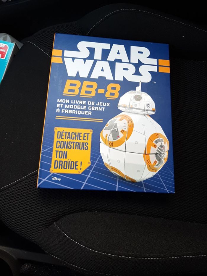 Livre maquette star wars