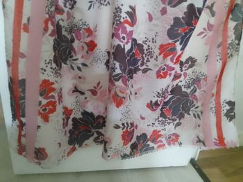 Foulard/écharpe à fleurs