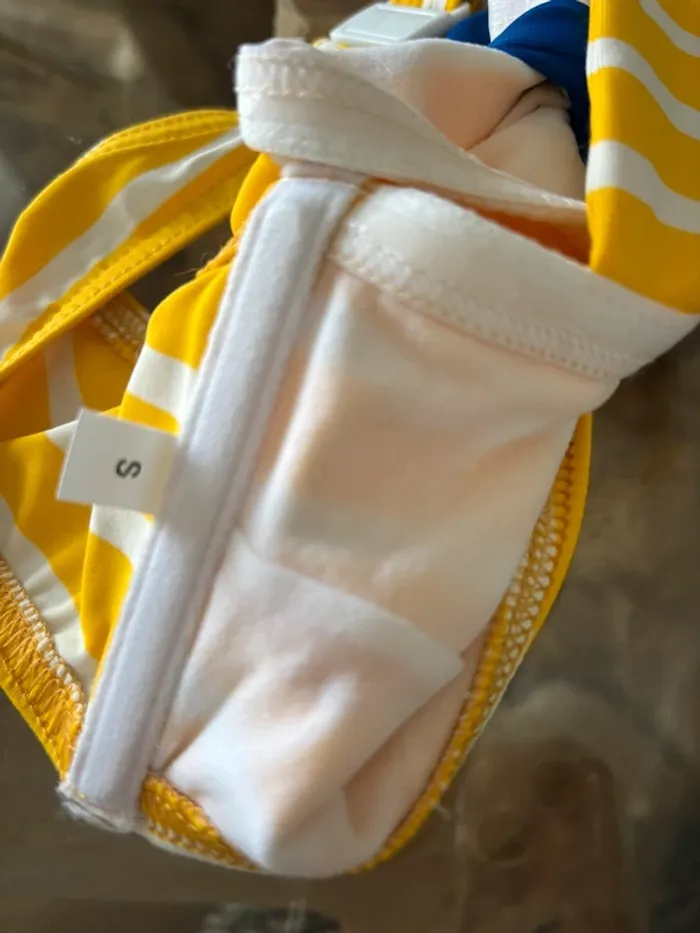 Haut de maillot de bain Petit bateau jaune blanc rayé - photo numéro 5