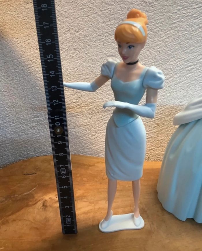 Figurine cendrillon disney - photo numéro 4