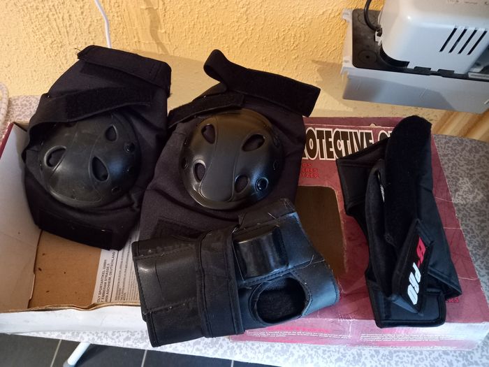 Genouillères et protege poignet