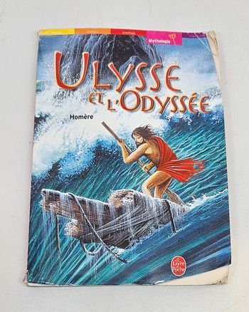"Ulysse et l'Odyssée", de Homère.
Le livre de poche.
192 pages.
ISBN : 2.01.322272.6
