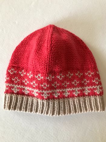Bonnet enfant rouge et beige