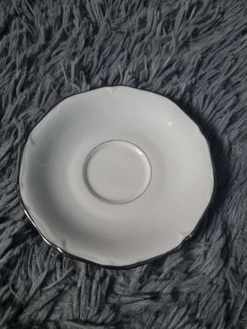 Petite assiette blanche