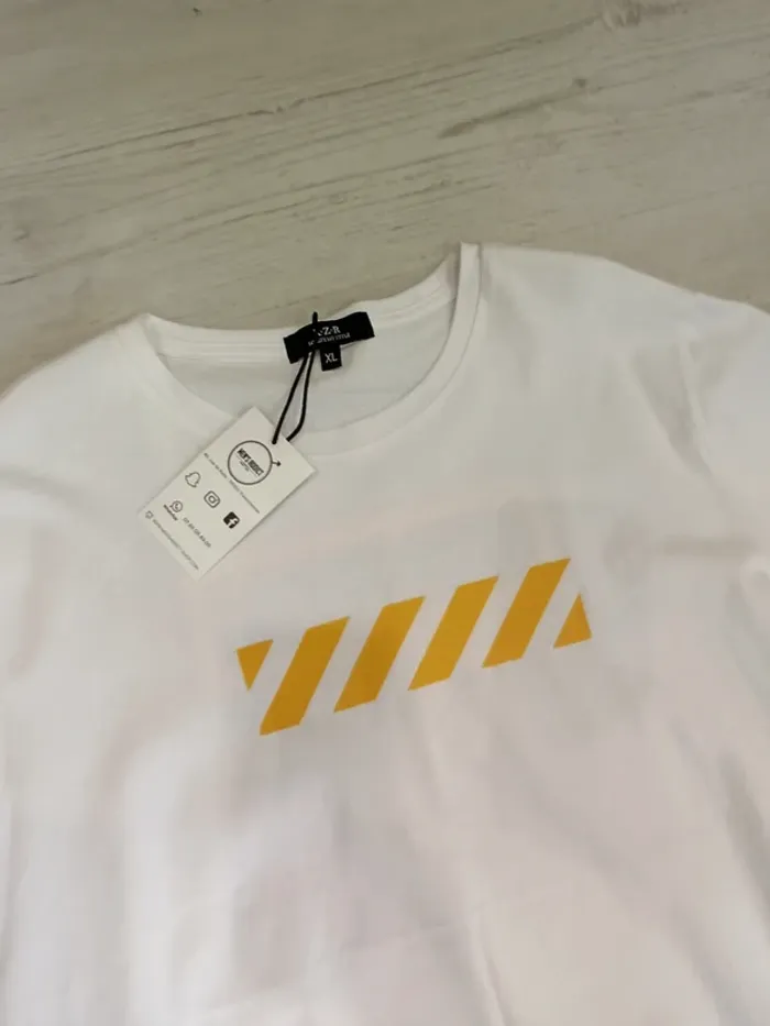Tee shirt blanc et jaune pour homme S - photo numéro 2