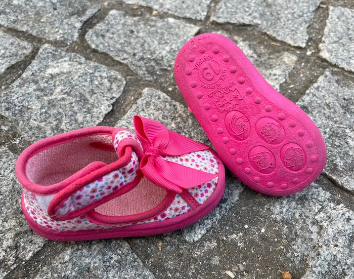 Chaussons/pantoufles fille, taille 19, DPAM - photo numéro 4