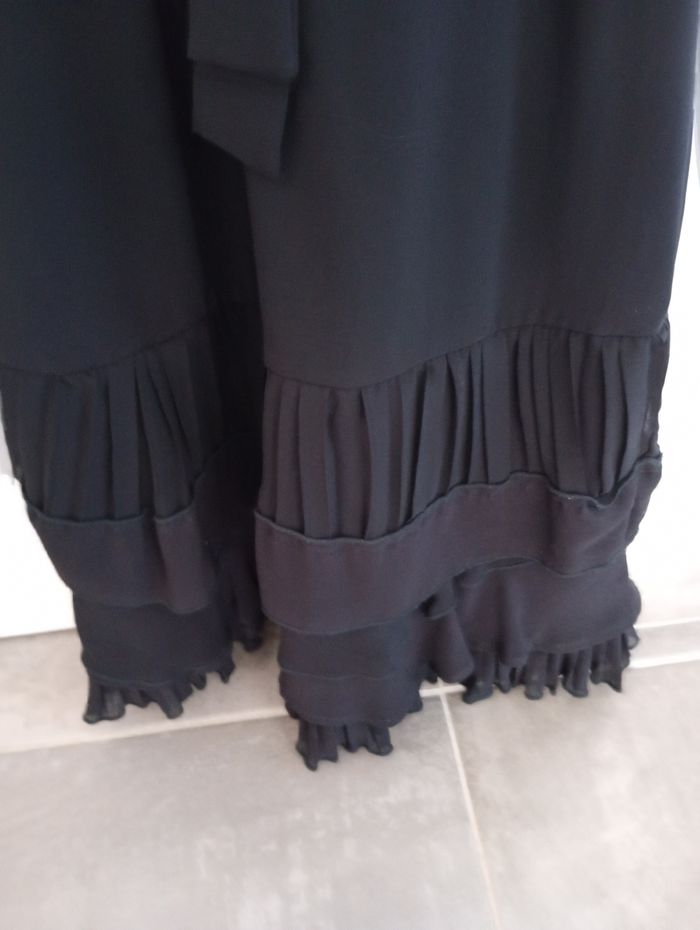 Robe noire voilage - photo numéro 4