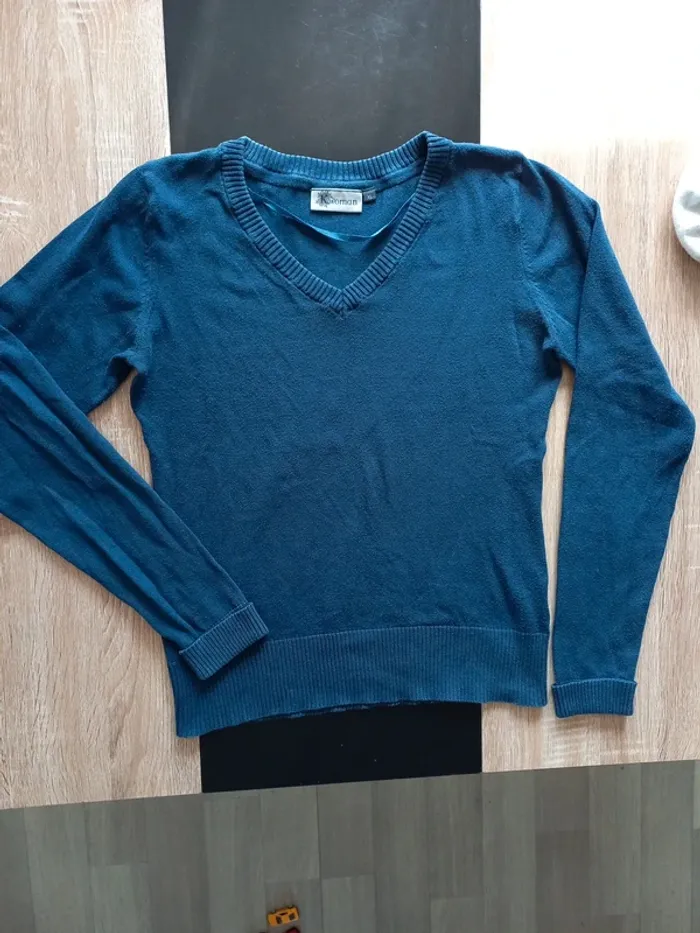 Pull femme bleu T.38/40 - photo numéro 8