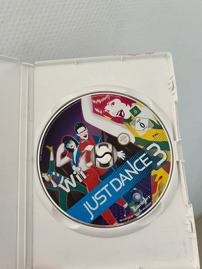 Just dance 3 Wii - photo numéro 3
