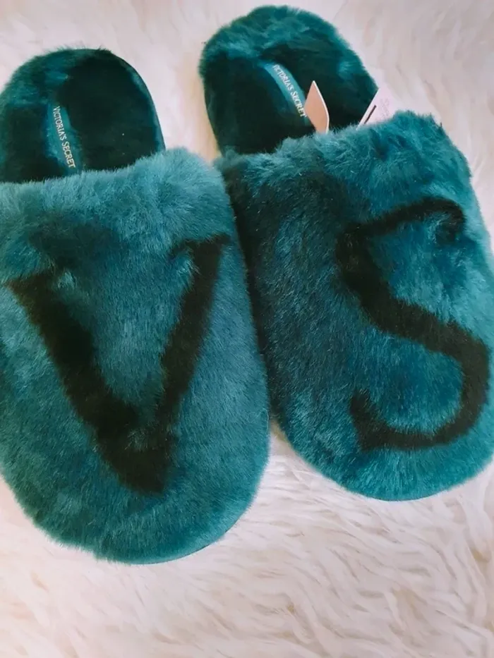 Chaussons Victoria's Secret taille M 38 - photo numéro 2