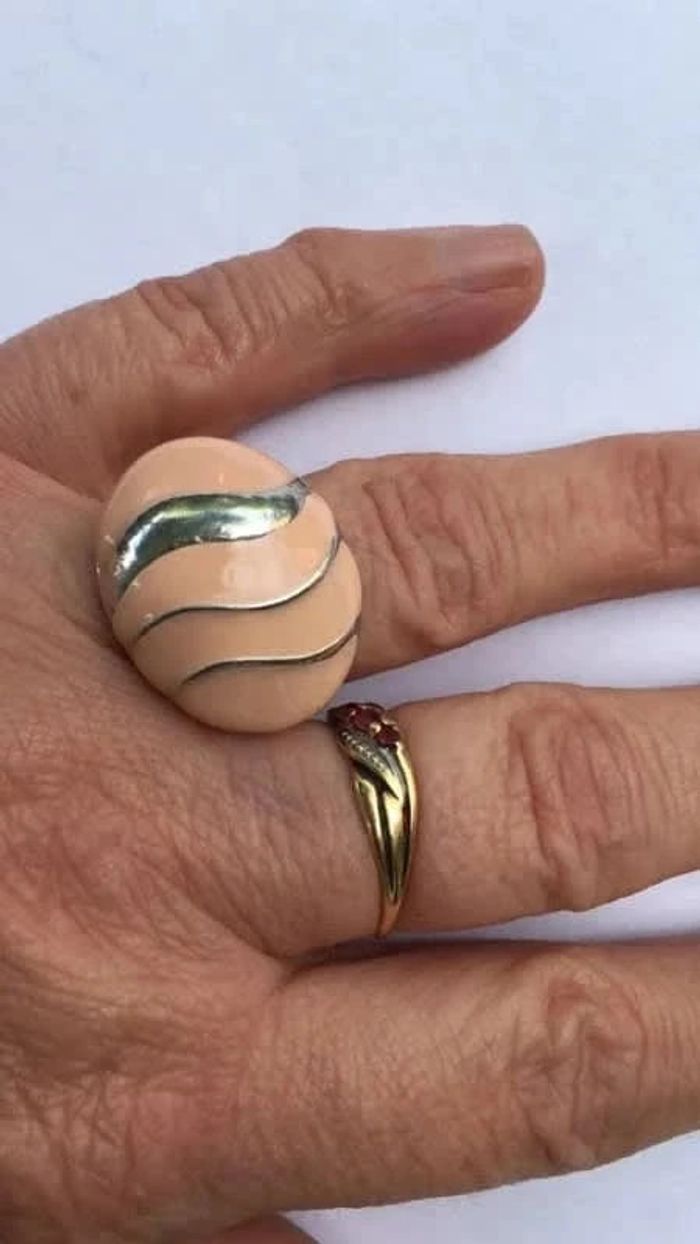 Bague ovale ajustable Neuve - photo numéro 2