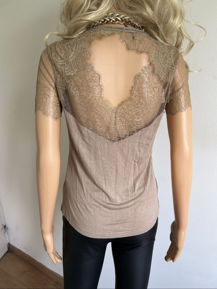 Teeshirt beige kaki avec dentelle Morgan taille S TBE - photo numéro 5