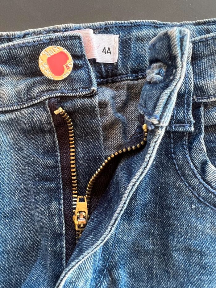 Short jeans patch pailleté strass - photo numéro 3