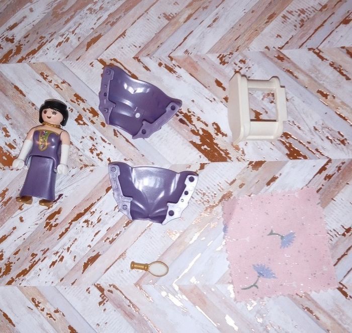 Playmobil 045 🤴 Princesse violette - photo numéro 2