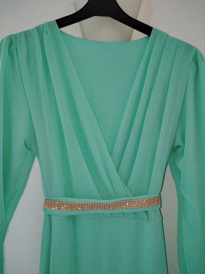 Robe de soirée longue vert menthe avec ceinture à nouer - photo numéro 2