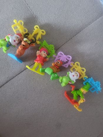 Lot de 6 figurines Kinder🪸