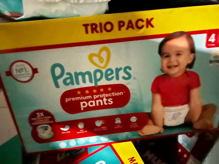 Pampers premium protection t4 pants