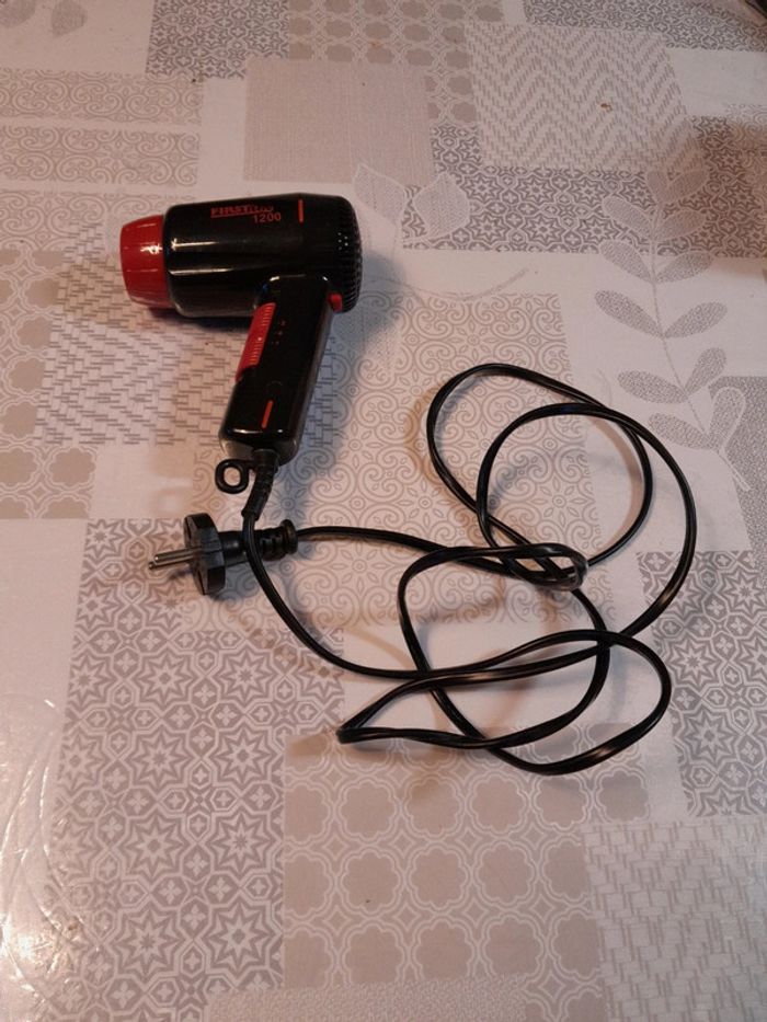 Sèche cheveux