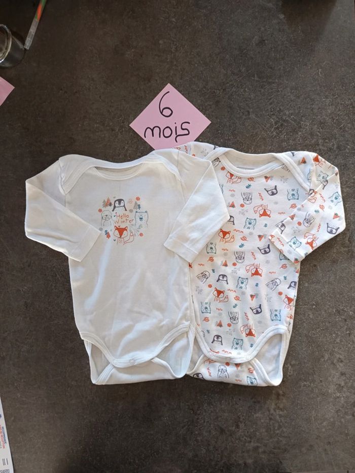 Lot bodies "hello winter" 6 mois