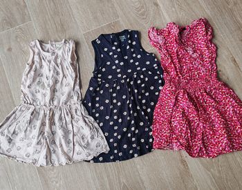 Lot de robes d'été