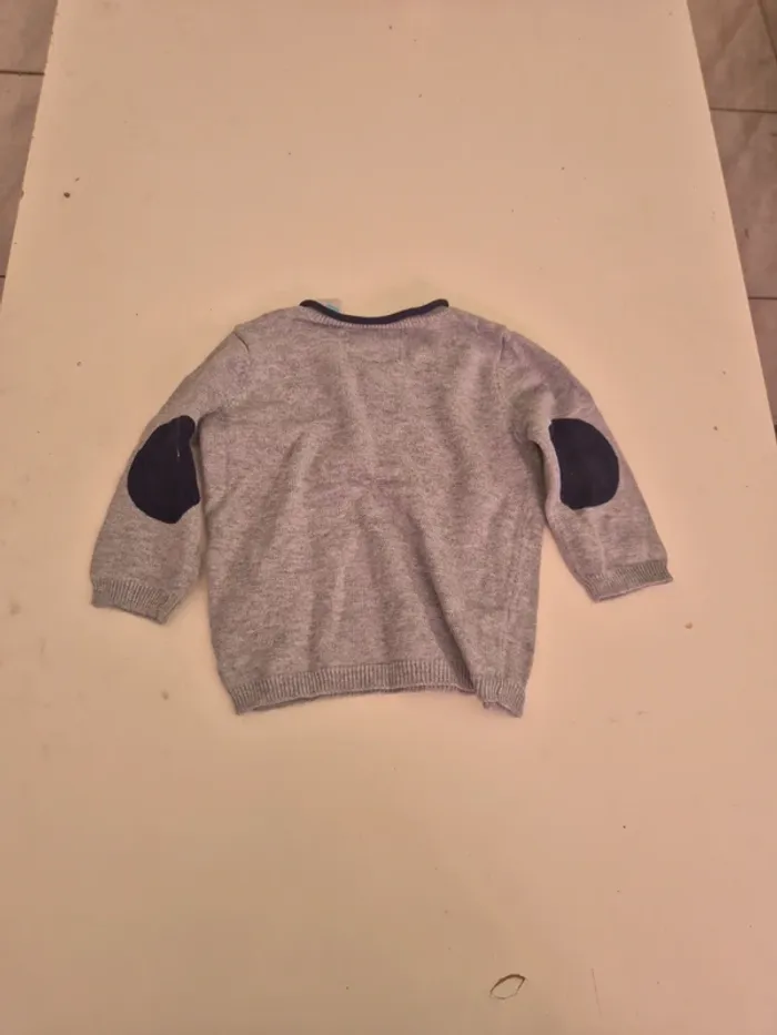 Pull fin 6 mois - photo numéro 3