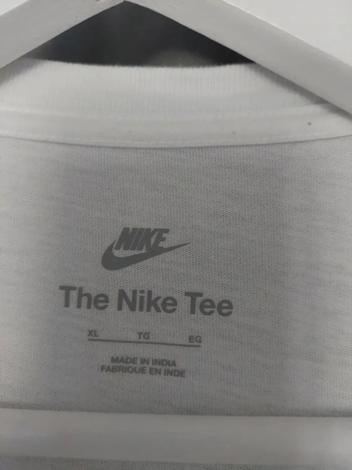 T-shirt Nike avec ange – Taille XL – 100% coton - photo numéro 4