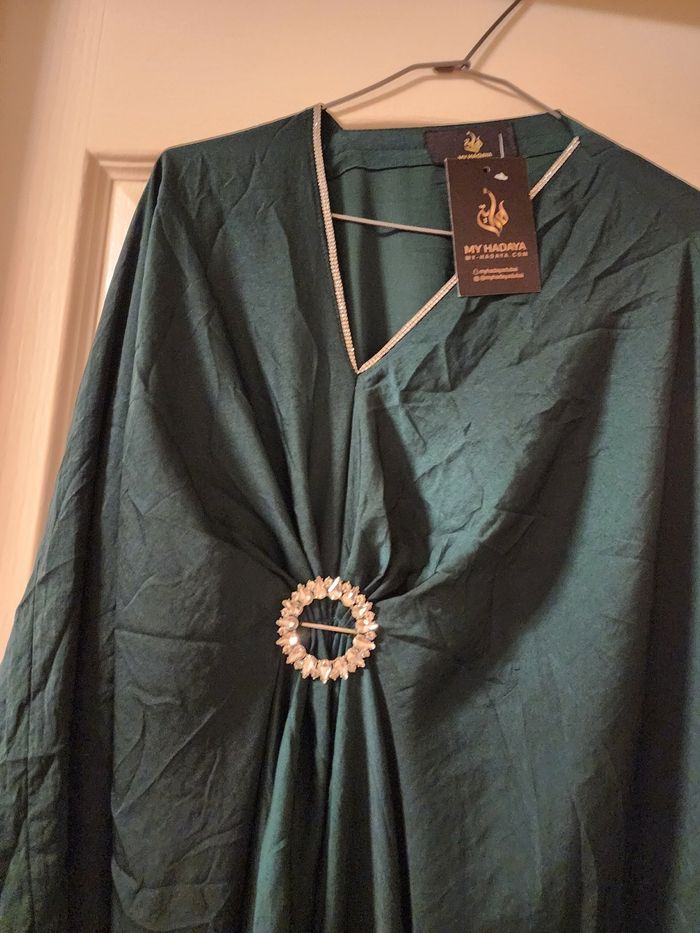 Abaya vert émeraude avec strass - photo numéro 2