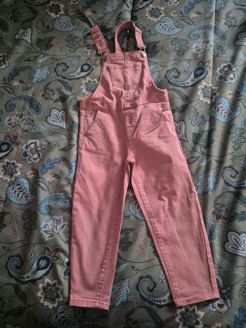 Lot salopette et jeans large fille 