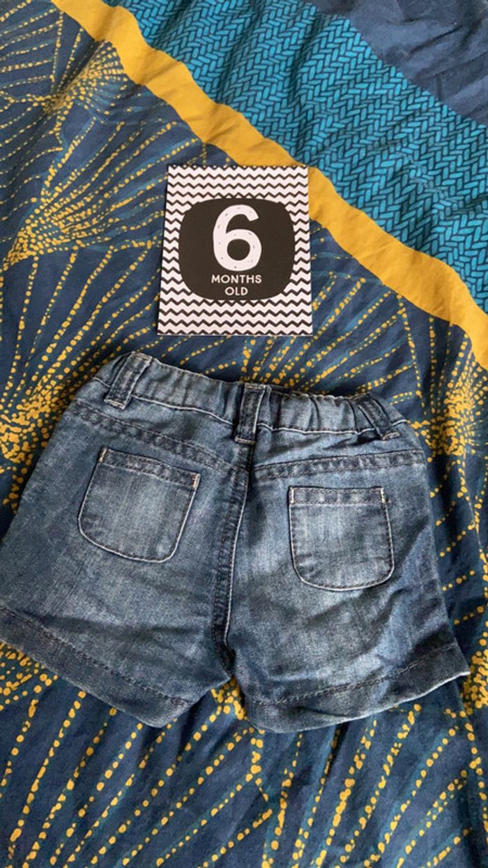 Short 6 mois - photo numéro 2