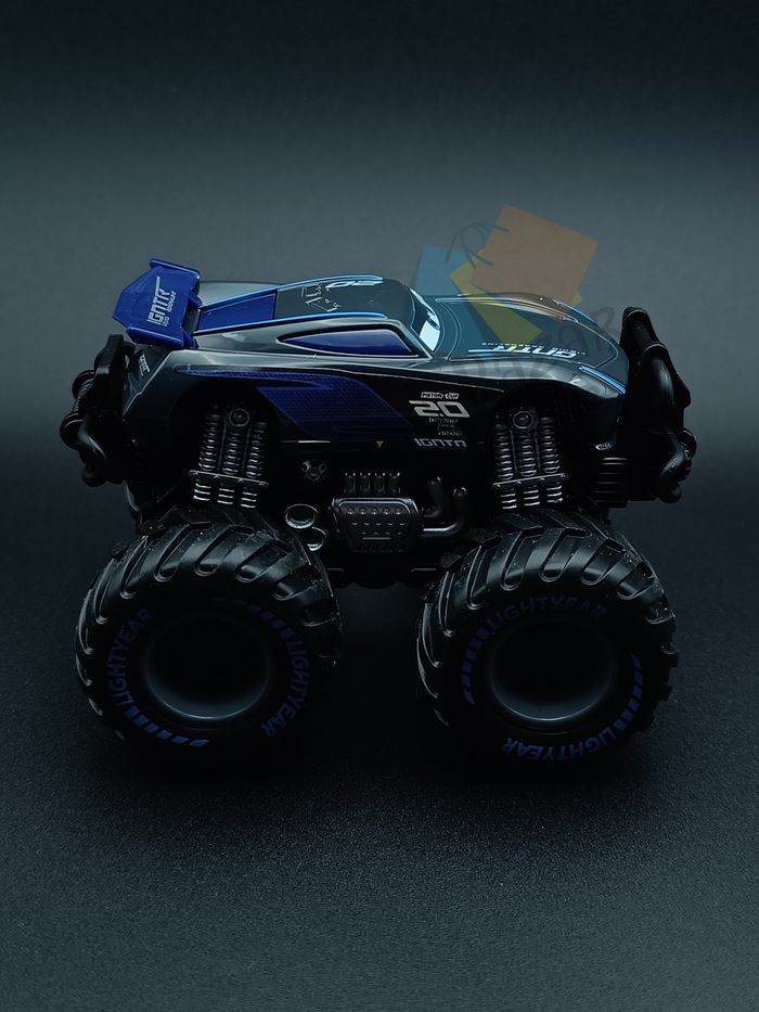 Voiture Cars Monster Jackson Storm - photo numéro 5