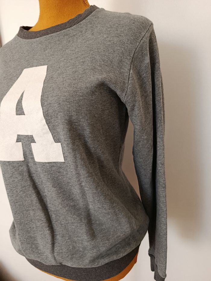 Sweat Sézane gris à lettre A – Style casual et confort absolu.Taille M. - photo numéro 6