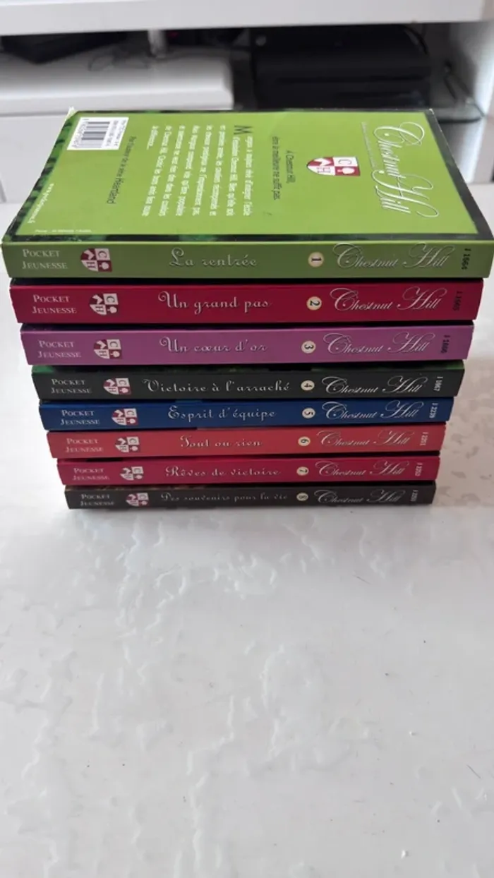 📚 Lot complet – Chestnut Hill – Tomes 1 à 9 – Lauren Brooke - photo numéro 2