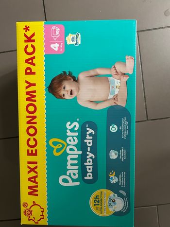 1 paquet de couches Pampers t 4 