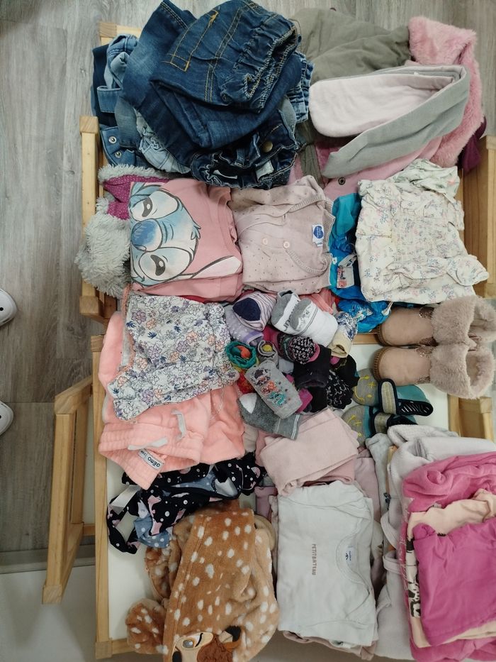 Lot vêtements fille 2 ans