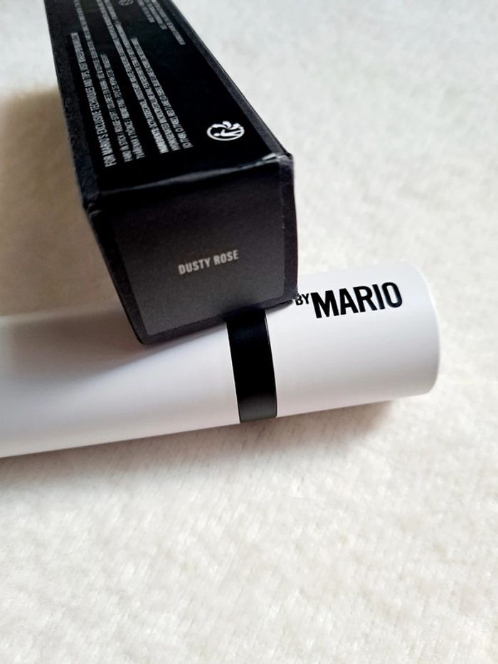 Makeup by Mario
Soft Pop Blush Stick
Teinte Dusty Rose - photo numéro 9