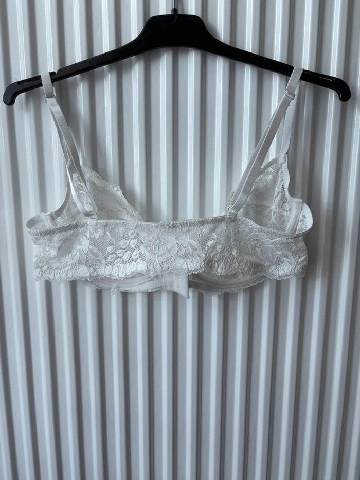 Soutien gorge blanc - photo numéro 3