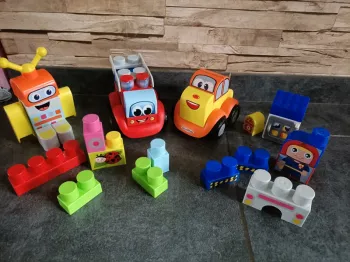 Cube pompier robot voiture