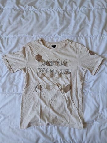 T shirt beige avec inscription 12 ans