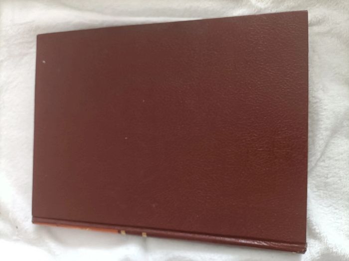 La faune chez nous – Chats, chiens, chevaux & oiseaux