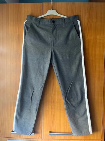 Pantalon à pince gris et blanc Bershka 38